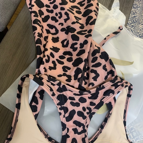 Sports bra - Picture 6 of 12